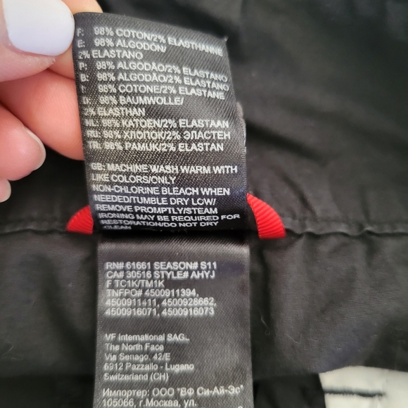 The North Face Black 4 Pockets Casual Sport Shorts Size 6 - Picture 5 of 10